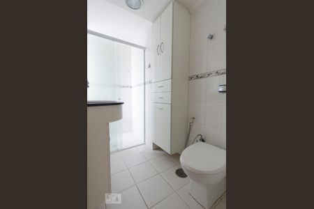 Banheiro de apartamento à venda com 2 quartos, 67m² em Perdizes, São Paulo