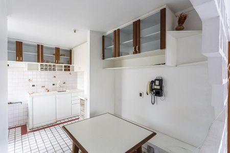 Apartamento para alugar com 90m², 2 quartos e 1 vaga Apartamento para alugar com 90m², 2 quartos e 1 vagaCozinha