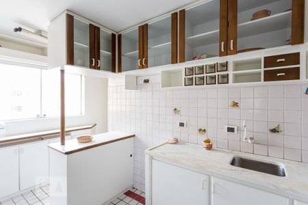 Cozinha de apartamento para alugar com 2 quartos, 90m² em Vila Gomes Cardim, São Paulo