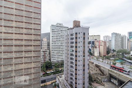 Vista de apartamento à venda com 2 quartos, 64m² em Centro, São Paulo
