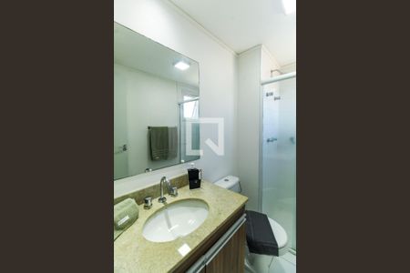 Banheiro de kitnet/studio para alugar com 1 quarto, 46m² em Mooca, São Paulo