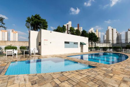 Apartamento à venda com 70m², 3 quartos e 1 vagaÁrea comum - Piscina