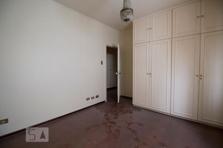 Apartamento à venda com 180m², 3 quartos e 2 vagas Apartamento à venda com 180m², 3 quartos e 2 vagasQuarto 2