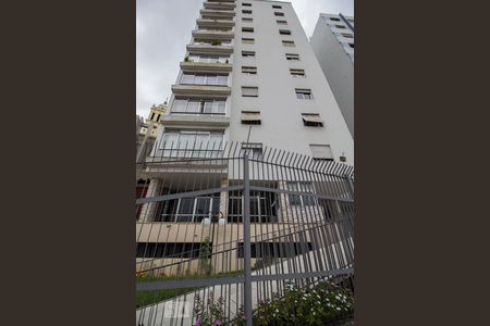 Apartamento à venda com 180m², 3 quartos e 2 vagas Apartamento à venda com 180m², 3 quartos e 2 vagasFachada
