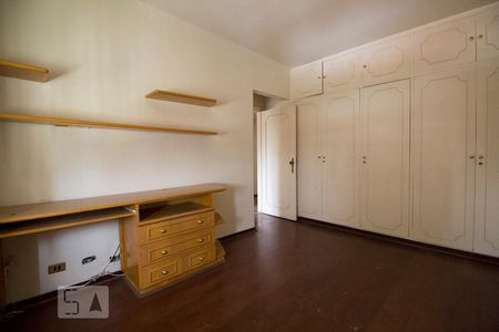 Apartamento à venda com 180m², 3 quartos e 2 vagas Apartamento à venda com 180m², 3 quartos e 2 vagasQuarto 1