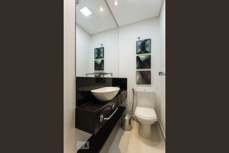 Lavabo de apartamento para alugar com 1 quarto, 70m² em Cidade Monções, São Paulo