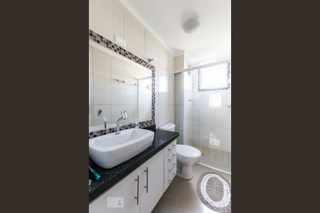 Banheiro de apartamento à venda com 2 quartos, 55m² em Macedo, Guarulhos