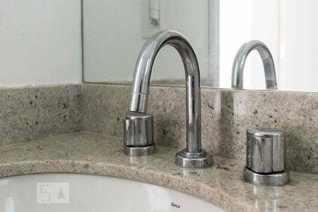 Banheiro social (Torneira) de apartamento para alugar com 3 quartos, 71m² em Belenzinho, São Paulo