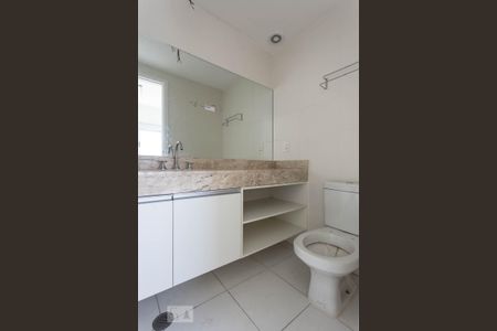 Apartamento à venda com 105m², 3 quartos e 2 vagasBanheiro da suíte