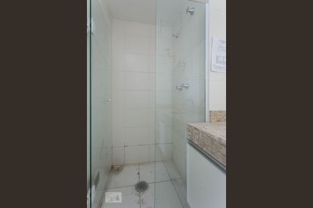 Apartamento à venda com 105m², 3 quartos e 2 vagasBanheiro da suíte