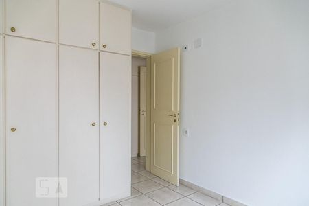Apartamento à venda com 98m², 3 quartos e 2 vagasQuarto 2