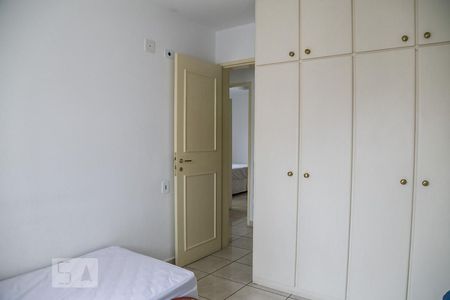 Apartamento à venda com 98m², 3 quartos e 2 vagasQuarto 1