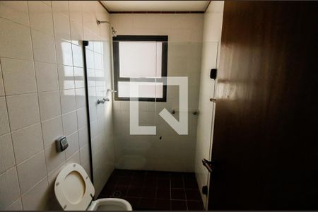 Apartamento à venda com 175m², 3 quartos e 4 vagasBanheiro da Suíte 1