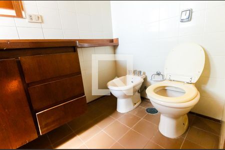 Apartamento à venda com 175m², 3 quartos e 4 vagasBanheiro da Suíte 3