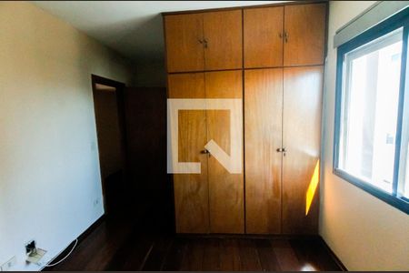 Apartamento à venda com 175m², 3 quartos e 4 vagasSuíte 2 - Armários