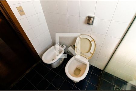 Apartamento à venda com 175m², 3 quartos e 4 vagasBanheiro da Suíte 2