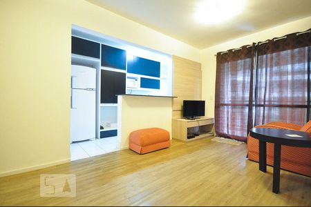 sala de apartamento para alugar com 2 quartos, 74m² em Morumbi, São Paulo