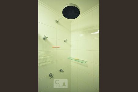 Apartamento para alugar com 74m², 2 quartos e 2 vagasdetalhe do banheiro suíte 