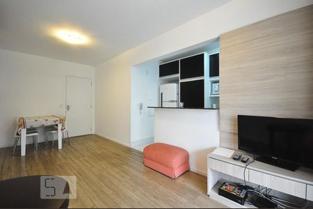 sala de apartamento para alugar com 2 quartos, 74m² em Morumbi, São Paulo