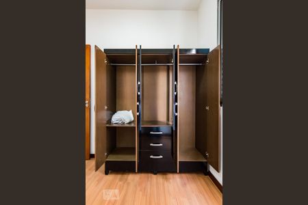 Apartamento para alugar com 80m², 3 quartos e 1 vaga Apartamento para alugar com 80m², 3 quartos e 1 vagaQuarto 1