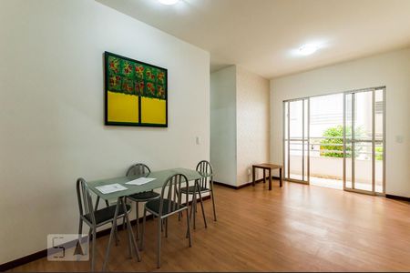 Sala de apartamento para alugar com 3 quartos, 80m² em Chácara Primavera, Campinas
