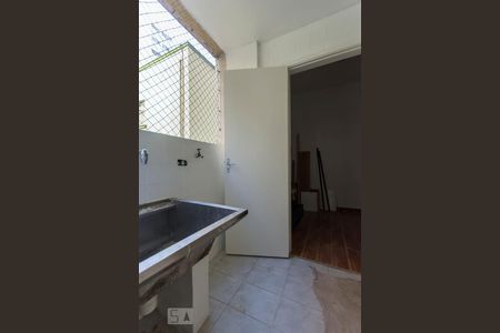 Apartamento à venda com 100m², 3 quartos e 1 vaga Apartamento à venda com 100m², 3 quartos e 1 vagaArea de serviço