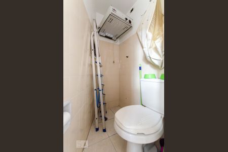 Apartamento à venda com 105m², 3 quartos e 1 vaga Apartamento à venda com 105m², 3 quartos e 1 vagaBanheiro de serviço
