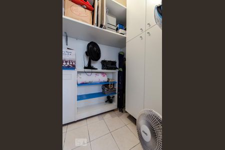 Apartamento à venda com 105m², 3 quartos e 1 vaga Apartamento à venda com 105m², 3 quartos e 1 vagaQuarto de serviço