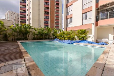 Apartamento à venda com 105m², 3 quartos e 1 vaga Apartamento à venda com 105m², 3 quartos e 1 vagaPiscina