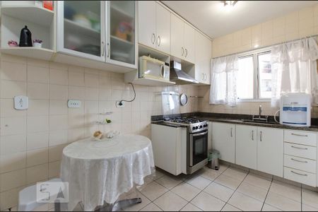 Apartamento à venda com 105m², 3 quartos e 1 vaga Apartamento à venda com 105m², 3 quartos e 1 vagaCozinha