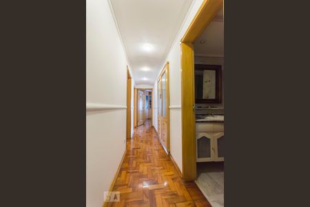 Corredor de apartamento para alugar com 3 quartos, 149m² em Santa Cecília, São Paulo