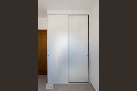 Quarto 1 (Armários) de apartamento à venda com 2 quartos, 50m² em Vila Bela, São Paulo