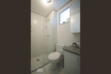 Banheiro de apartamento para alugar com 2 quartos, 58m² em Chácara Inglesa, São Paulo