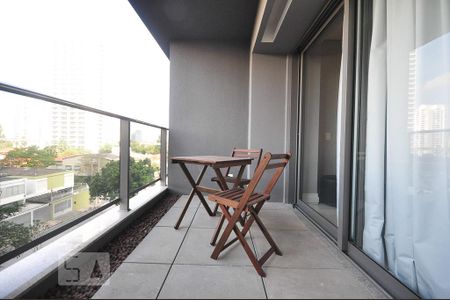 varanda de kitnet/studio à venda com 1 quarto, 43m² em Brooklin Paulista, São Paulo