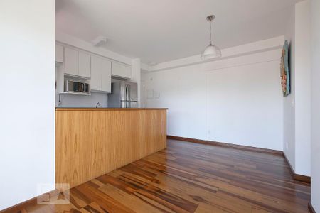Apartamento à venda com 57m², 2 quartos e 1 vaga Apartamento à venda com 57m², 2 quartos e 1 vagaSala