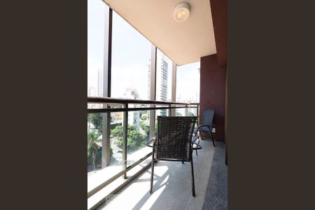 Apartamento à venda com 57m², 2 quartos e 1 vaga Apartamento à venda com 57m², 2 quartos e 1 vagaVaranda