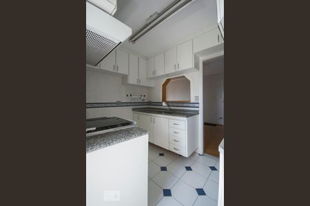 Apartamento para alugar com 100m², 2 quartos e 2 vagas Apartamento para alugar com 100m², 2 quartos e 2 vagasCozinha