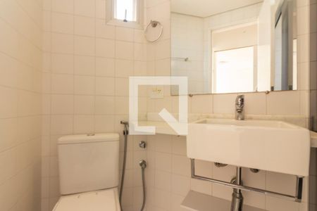 Banheiro da Suíte 1 de apartamento para alugar com 2 quartos, 56m² em Sumarezinho, São Paulo