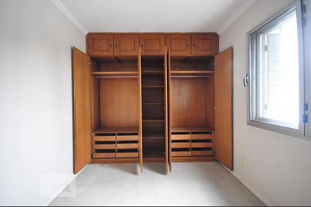 armário do quarto 1 de kitnet/studio à venda com 3 quartos, 125m² em Vila Andrade, São Paulo