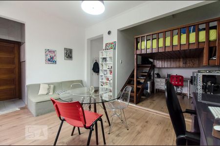 Sala/Quarto de kitnet/studio para alugar com 1 quarto, 42m² em Bela Vista, São Paulo