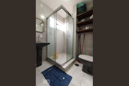 Banheiro de kitnet/studio para alugar com 1 quarto, 42m² em Bela Vista, São Paulo
