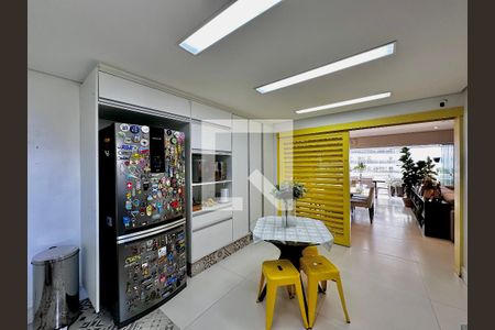 Apartamento à venda com 150m², 3 quartos e 2 vagasCozinha