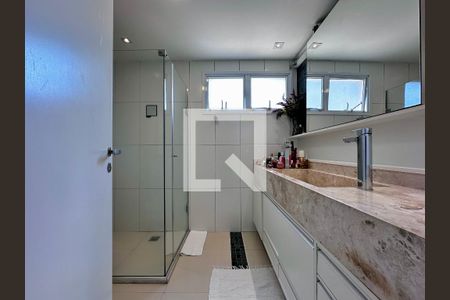 Apartamento à venda com 150m², 3 quartos e 2 vagasBanheiro Suíte 1