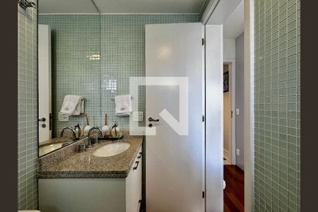 Apartamento à venda com 150m², 3 quartos e 2 vagasBanheiro Suíte 2