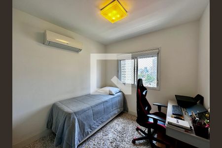 Apartamento à venda com 150m², 3 quartos e 2 vagasSuíte 2