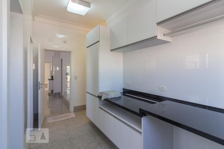 Apartamento à venda com 320m², 4 quartos e 4 vagasÁrea de serrviço
