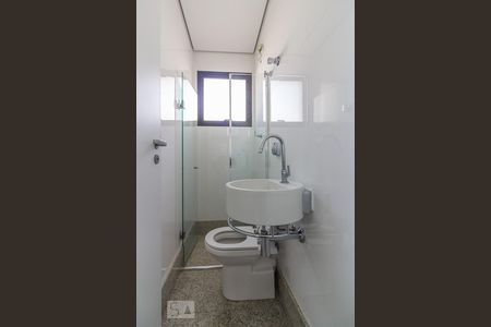 Apartamento à venda com 320m², 4 quartos e 4 vagasBanheiro de serviço