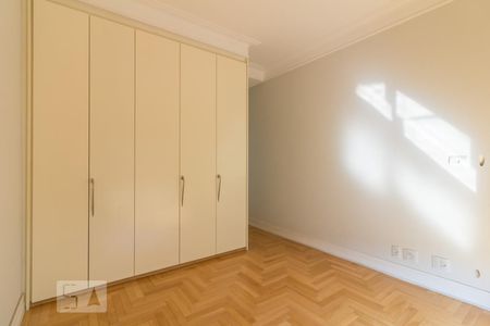 Apartamento à venda com 320m², 4 quartos e 4 vagasSuite 1