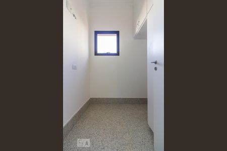 Apartamento à venda com 320m², 4 quartos e 4 vagasQuarto de serviço 1