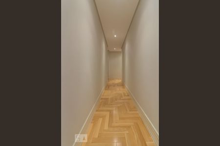 Apartamento à venda com 320m², 4 quartos e 4 vagasCorredor